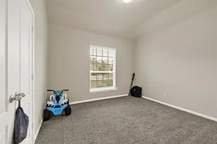 696 W Linnwood Dr, Woodbranch, TX 77357 - Photo 17