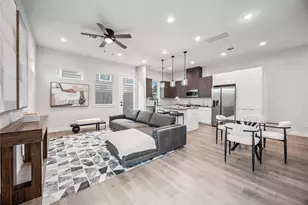 321 Charlock St, Houston, TX 77022 - Photo 3