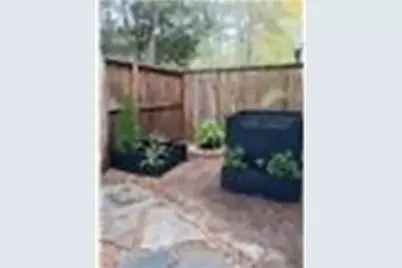 158 N Magnolia Pond Place, The Woodlands, TX 77381 - Photo 21