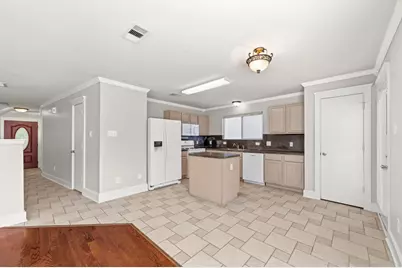 26848 Manor Crest Court, Kingwood, TX 77339 - Photo 9