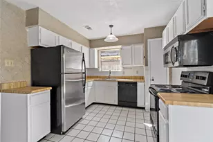 7410 Londres Dr, Houston, TX 77083 - Photo 7