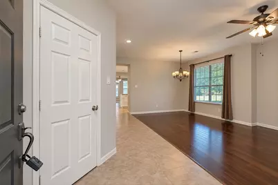 19 Cirrus Court, The Woodlands, TX 77380 - Photo 5