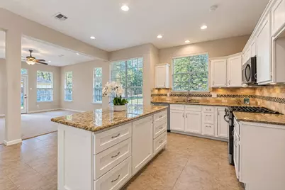 19 Cirrus Court, The Woodlands, TX 77380 - Photo 13