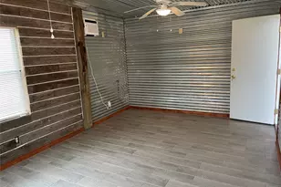 544 Marlin St, Sargent, TX 77414 - Photo 5