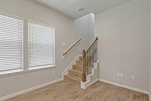 13505 Axel Ln, Houston, TX 77047 - Photo 9