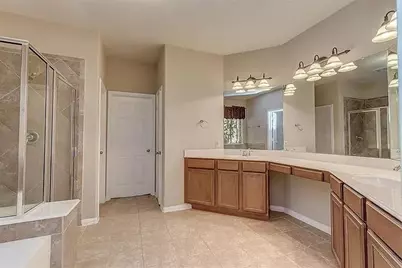 17819 Quiet Loch Lane, Houston, TX 77084 - Photo 9
