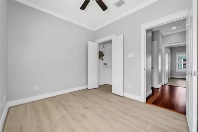 1029 W 15th 1/2 Street, Houston, TX 77008 - Photo 21