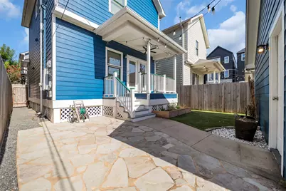 1029 W 15th 1/2 Street, Houston, TX 77008 - Photo 25