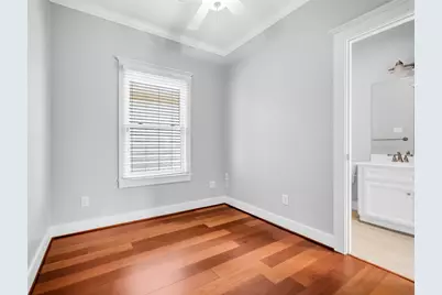 1029 W 15th 1/2 Street, Houston, TX 77008 - Photo 17