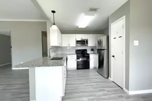 6935 Creek Village Dr, Katy, TX 77449 - Photo 15