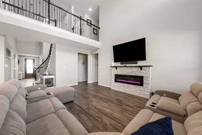 2027 Clearwater Grove Lane, Pearland, TX 77089 - Photo 11