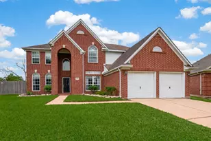 4227 N Webber Dr, Pearland, TX 77584 - Photo 1