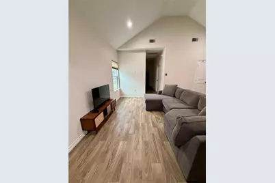 16601 E Ivanhoe, Montgomery, TX 77316 - Photo 3
