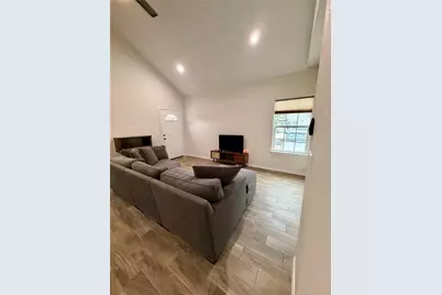 16601 E Ivanhoe, Montgomery, TX 77316 - Photo 5