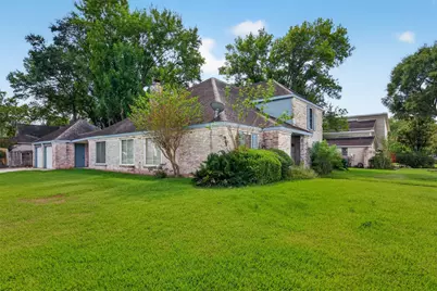 2303 La Quinta Drive, Missouri City, TX 77459 - Photo 3