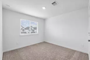 3221 Rainwood Gate Dr, Houston, TX 77047 - Photo 9