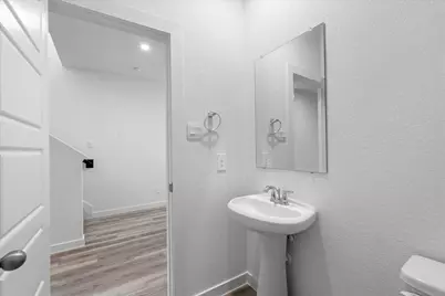 3221 Rainwood Gate Drive, Houston, TX 77047 - Photo 3