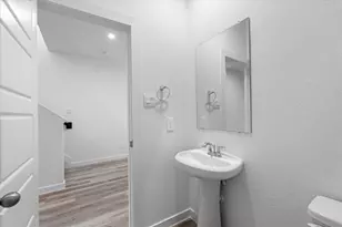 3221 Rainwood Gate Dr, Houston, TX 77047 - Photo 3