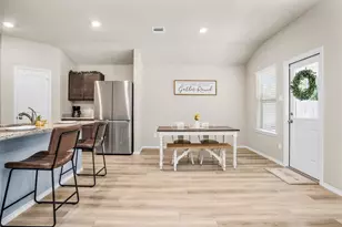 312 Pecos Dr, Huntsville, TX 77340 - Photo 11