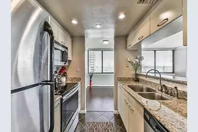 3525 Sage Road #704, Houston, TX 77056 - Photo 13