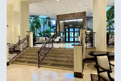 3525 Sage Road #704, Houston, TX 77056 - Photo 3
