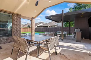 8914 Stonebriar Creek Crossing, Tomball, TX 77375 - Photo 17