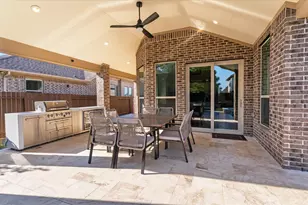 8914 Stonebriar Creek Crossing, Tomball, TX 77375 - Photo 11
