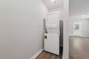 154 Lakeview Dr E, Livingston, TX 77351 - Photo 9