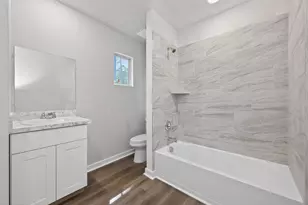 154 Lakeview Dr E, Livingston, TX 77351 - Photo 17