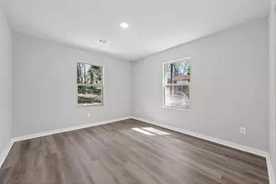 154 Lakeview Drive E, Livingston, TX 77351 - Photo 13