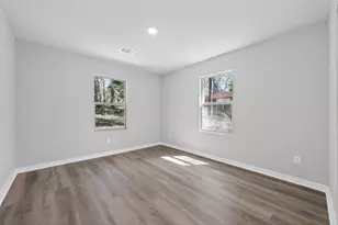 154 Lakeview Dr E, Livingston, TX 77351 - Photo 13