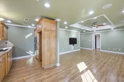 1508 N 12th Street N, Nederland, TX 77627 - Photo 11