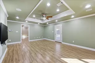 1508 N 12th Street N, Nederland, TX 77627 - Photo 9