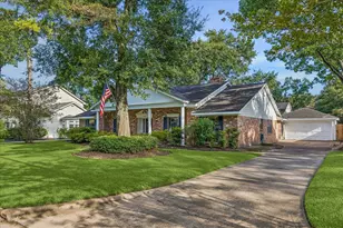 14723 River Forest Dr, Houston, TX 77079 - Photo 23