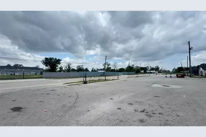 6513 Laura Koppe Road, Houston, TX 77016 - Photo 11