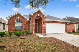 13738 View Meadow Ln, Houston, TX 77034 - Photo 3