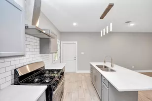 2608 Campbell St, Houston, TX 77026 - Photo 21