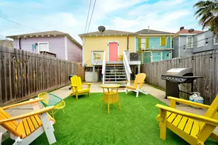 1720 Ave N 1/2, Galveston, TX 77550 - Photo 21