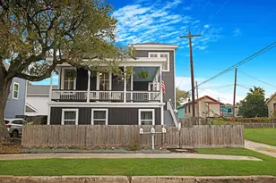 910 9th St, Galveston, TX 77550 - Photo 29