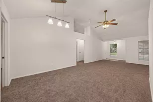 2714 S Brompton Dr, Pearland, TX 77584 - Photo 9