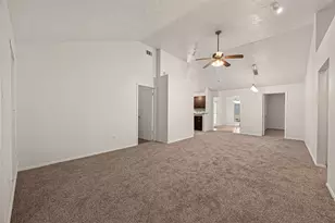 2714 S Brompton Dr, Pearland, TX 77584 - Photo 7