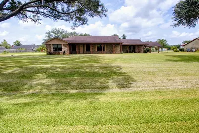 5201 W Zephyr Drive, Alvin, TX 77511 - Photo 1