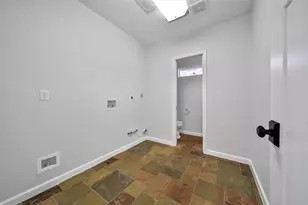 6318 Woodbrook Ln, Houston, TX 77008 - Photo 33