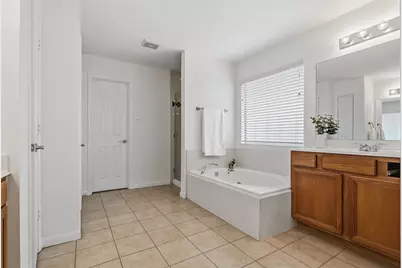 32014 Decker Oaks Drive, Pinehurst, TX 77362 - Photo 23