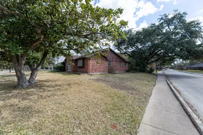 3647 Aberdeen Way, Houston, TX 77025 - Photo 21