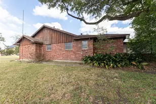 3647 Aberdeen Way, Houston, TX 77025 - Photo 7