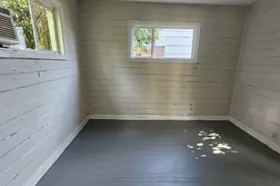 6909 Kittridge St, Houston, TX 77028 - Photo 9
