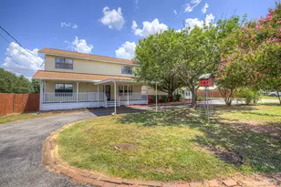 580 E Zipp Rd, New Braunfels, TX 78130 - Photo 7