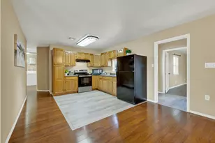 580 E Zipp Rd, New Braunfels, TX 78130 - Photo 27