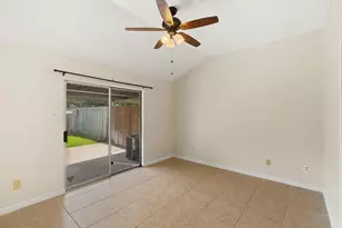 5216 & 5218 Beaverbrook Dr, Houston, TX 77084 - Photo 9